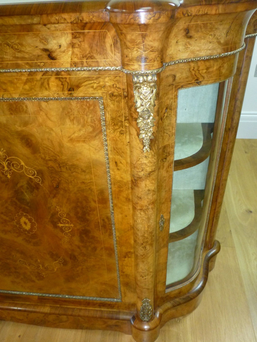 Antique superior small serpentine shaped burr walnut inlaid walnut side cabinet credenza sideboard chiffonier pier console table View VI