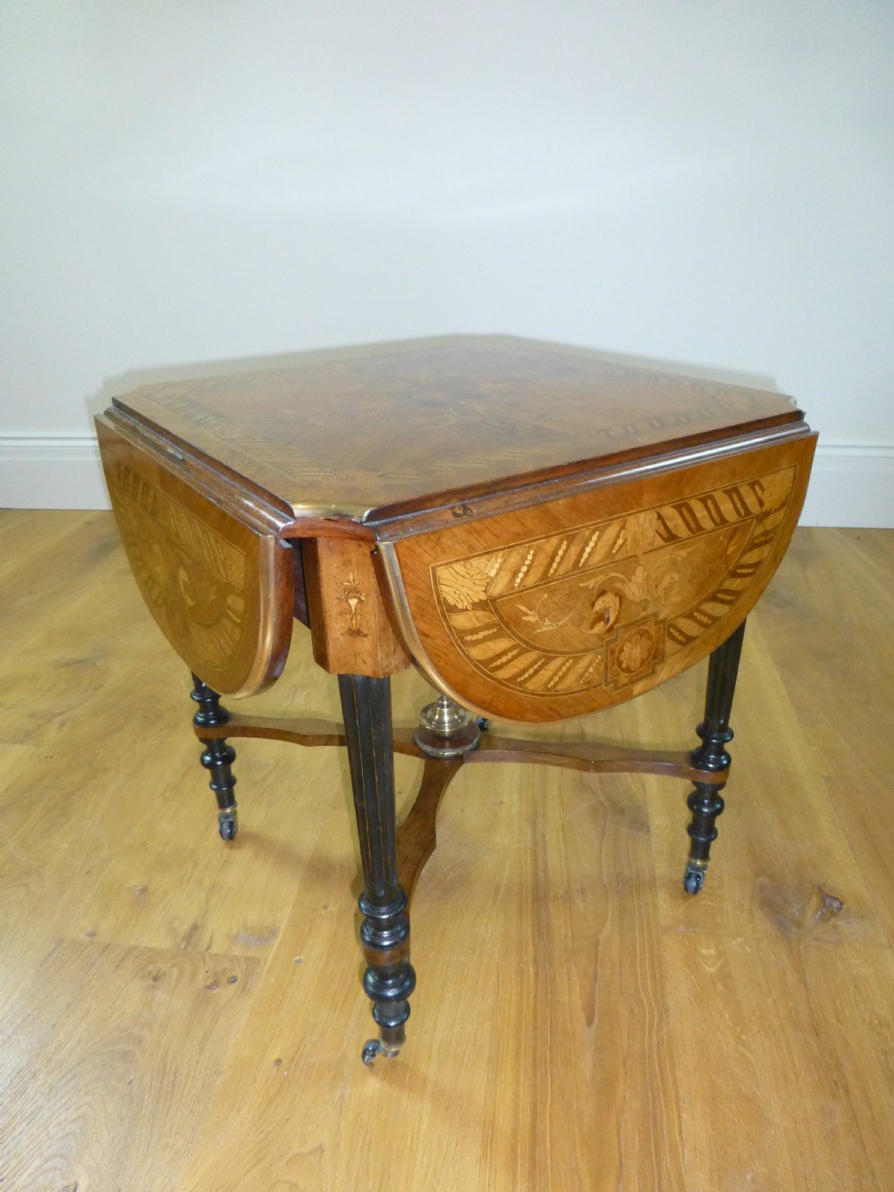 Walnut marquetry drop leaf inlaid low lamp side occasional French gilt mounted inlaid center centre  coffee table. C 1880 View IV