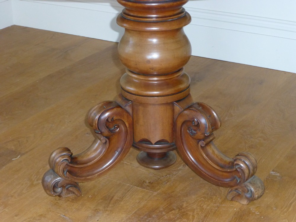 Antique circular mahogany round centre dining breakfast table View II