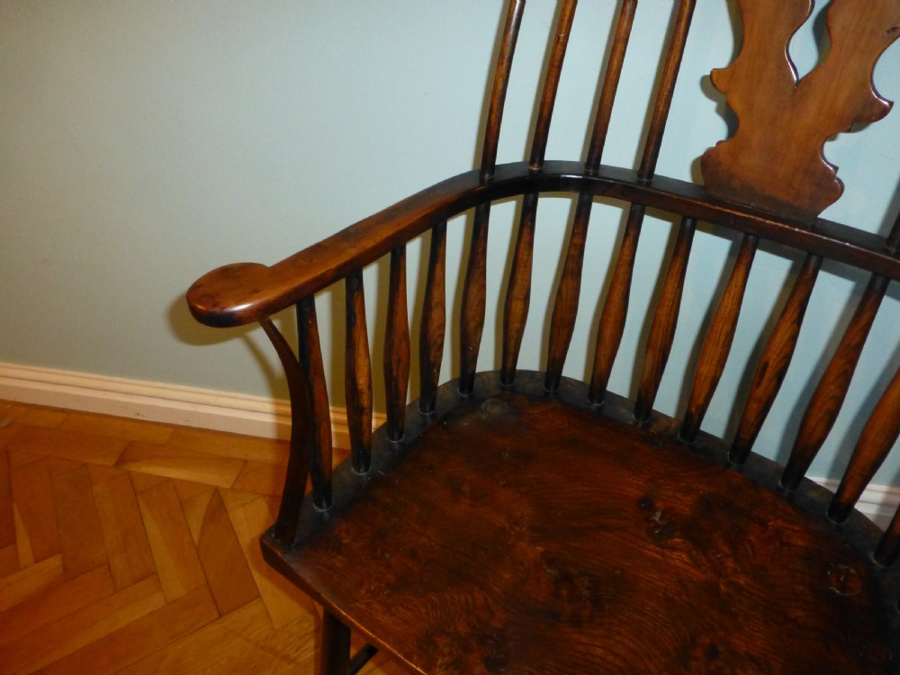 Georgian antique Windsor elm ash and fruitwood lobster pot comb back primitive stick arm chair armchair View VI