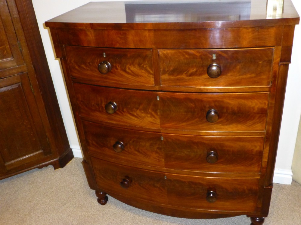 Regency Georgian mahogany bowfront chest of drawers