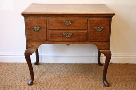 Pretty Oak Lowboy