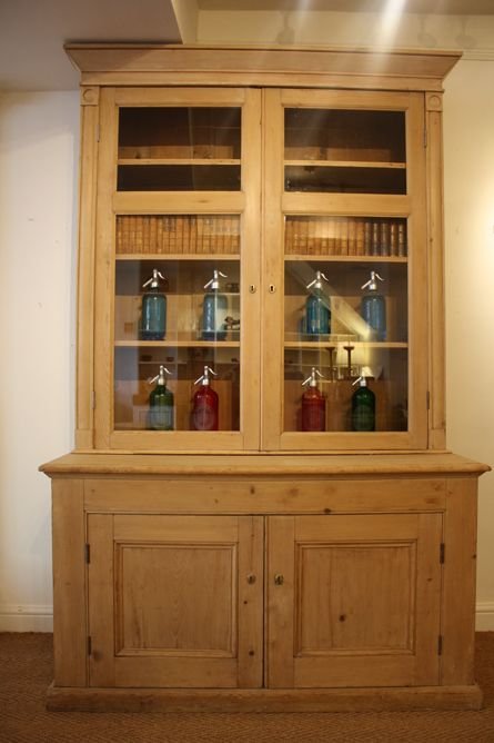 Large Pine Bookcase/cupboard