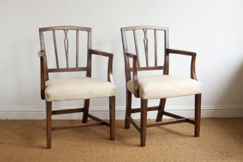 Pair of Elm Country Carvers