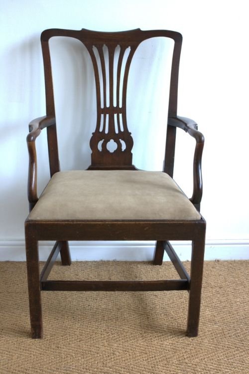 Mahogany Carver