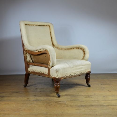 Pretty English Armchair, Incl. Full Reupholstery