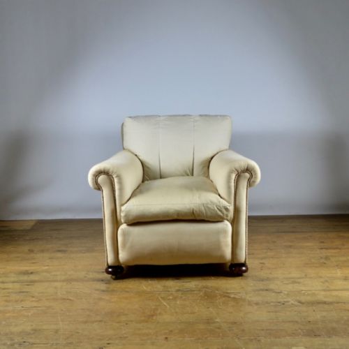 fig 1. DEEP SEATED ENGLISH ARMCHAIR - REUPHOLSTERY INC.