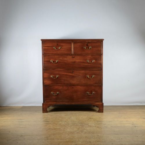 Georgian Mahogany Chest of Drawers