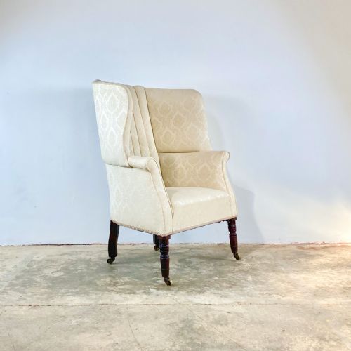 RIBBED BARREL BACK CHAIR - ADDITIONAL PHOTO 1