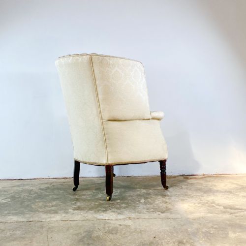 RIBBED BARREL BACK CHAIR - ADDITIONAL PHOTO 3