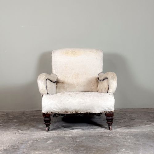 ENGLISH 'P' ARM ARMCHAIR - ADDITIONAL PHOTO 2