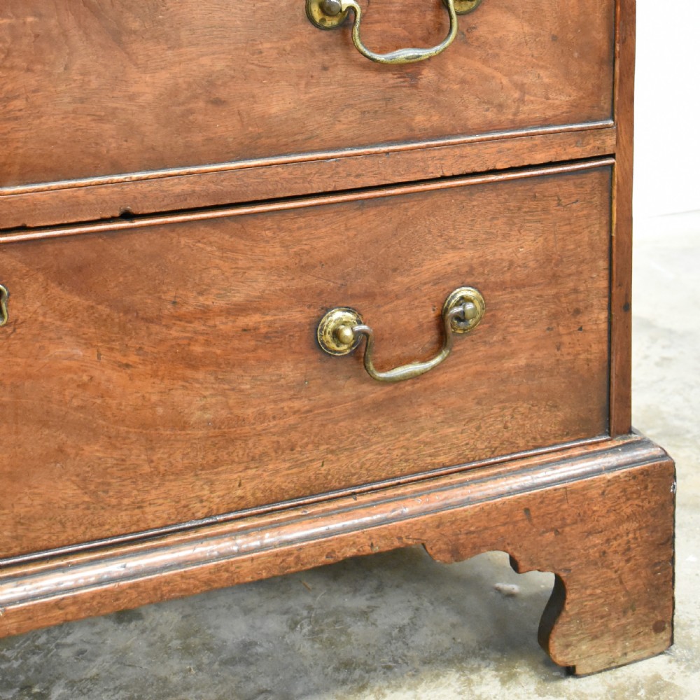 Small George III Mahogany Chest of Drawers View V