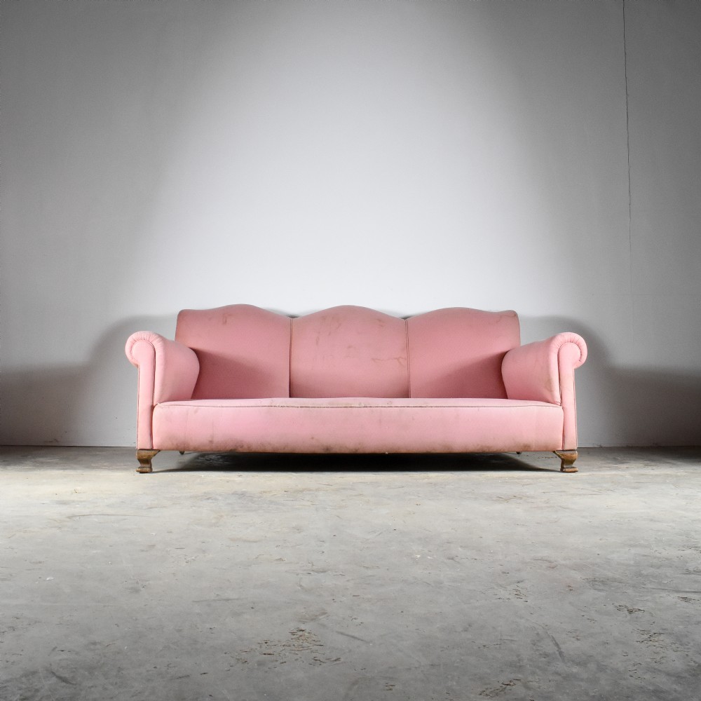 C741 English Deep Seat Sofa View II