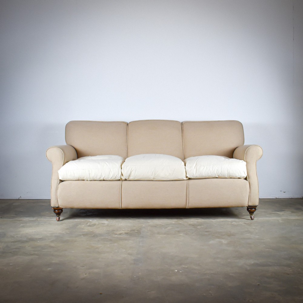C773 Three Seater Sofa View II