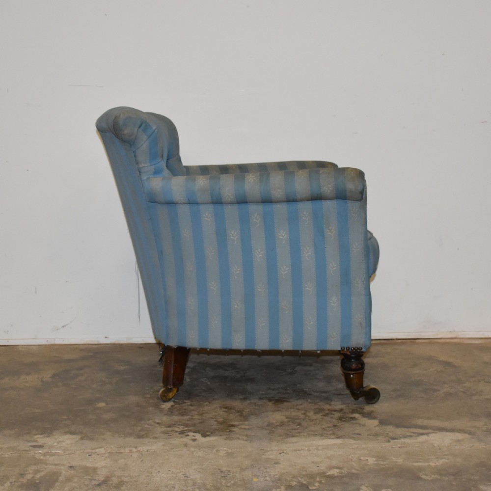 Woodstock Style Armchair View III