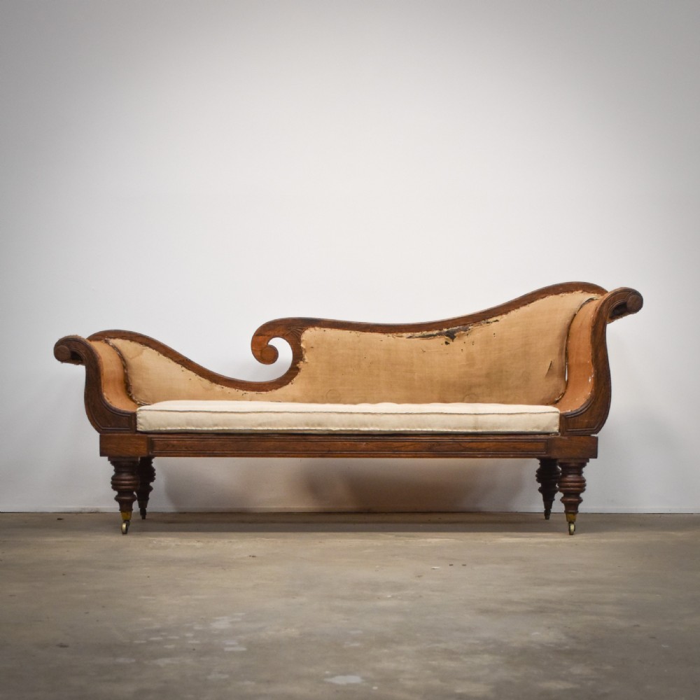 Regency Chaise Longue View II