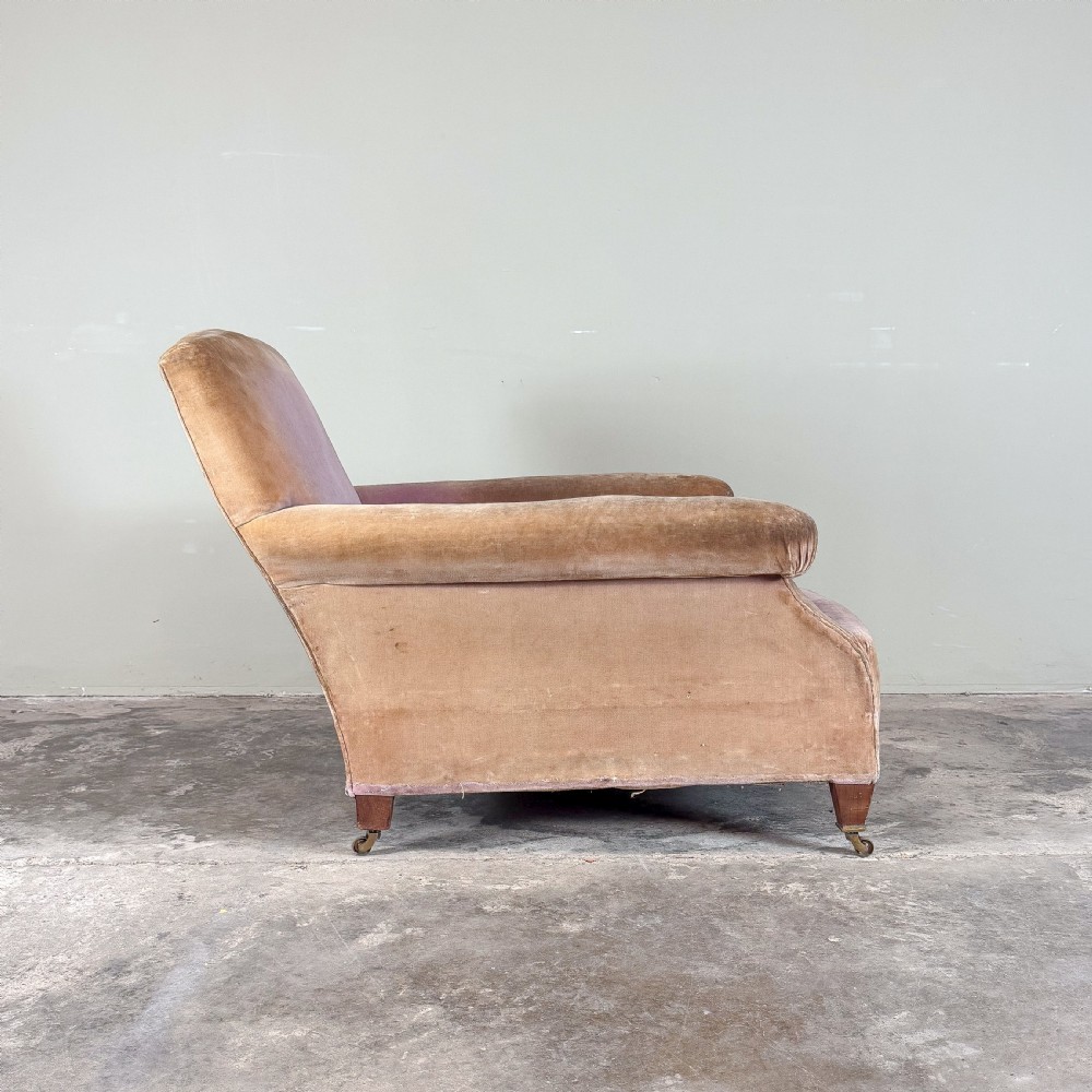 Deep Seated Flat Arm armchair View IV