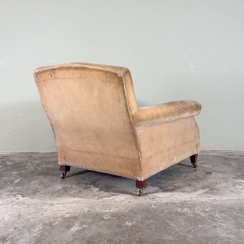 Deep Seated Flat Arm armchair View V