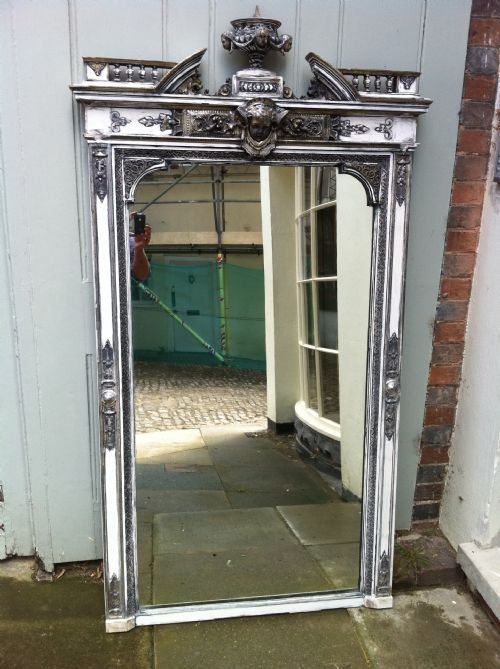 19th Century French Silvered and Cherub Wall Mirror 

19th Century French Silvered and Cherub Wall Mirror 

