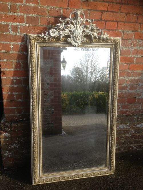 A Stunning Highly Decorative Large Antique Mirror.