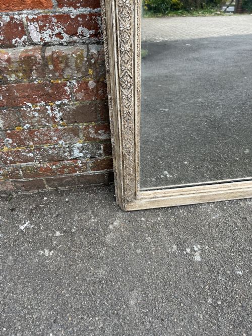 A WONDERFUL LARGE ANTIQUE ENGLISH 19TH CENTURY CARVED WOOD GESSO PAINTED SLIGHTLY DISTRESSED OVERMANTLE MIRROR - ADDITIONAL PHOTO 2
