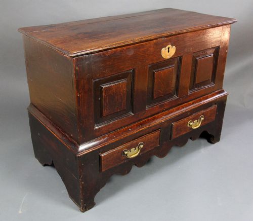 18TH CENTURY WELSH OAK COFFER BACH - ADDITIONAL PHOTO 2