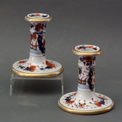 A PAIR OF MASON'S IRONSTONE CHINA CANDLE STICKS JAPAN FENCE PATTERN - ADDITIONAL PHOTO 1