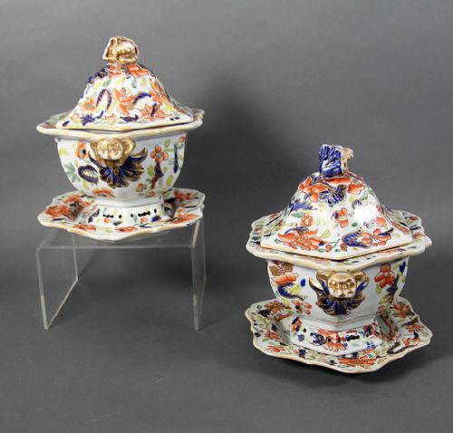 A PAIR OF MASONS IRONSTONE SAUCE TUREENS WATER LILY PATTERN - ADDITIONAL PHOTO 3