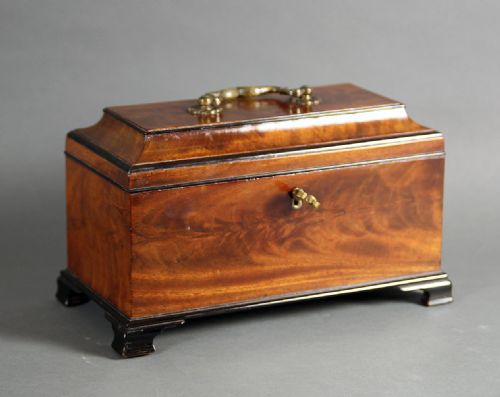 a george iii mahogany tea caddy - CATEGORY: ANTIQUE BOXES - DATED 18TH CENTURY