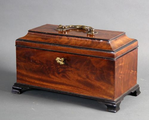 A GEORGE III MAHOGANY TEA CADDY - ADDITIONAL PHOTO 1
