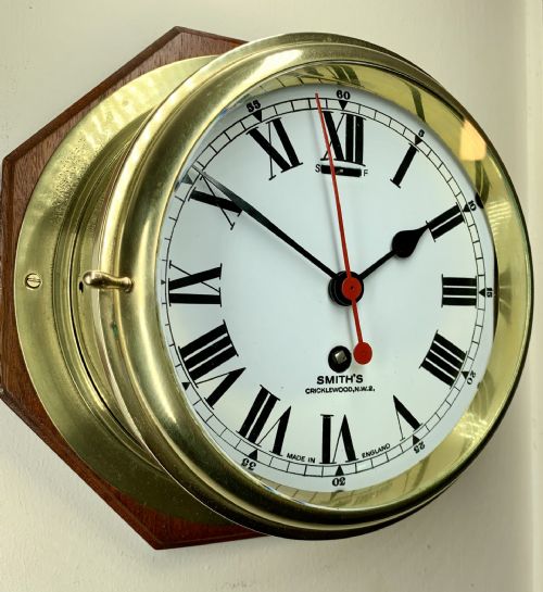 SHIPS BULKHEAD CLOCK FANTASTIC CONDITION - ADDITIONAL PHOTO 2