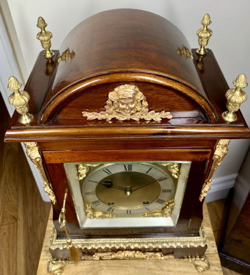 STUNNING MAHOGANY BRACKET CLOCK GAY VICARINO MAKER IMPOSING PIECE - ADDITIONAL PHOTO 1