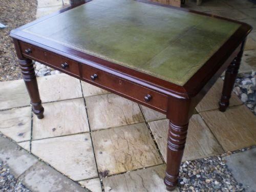 Desk Victorian Mahogany Partners Desk