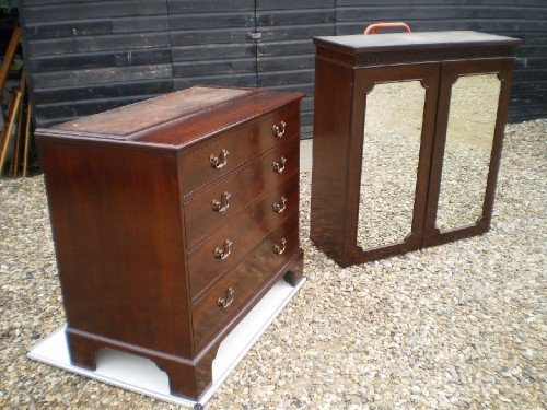 fig 1. Chest of drawers linen press George III Mahogany