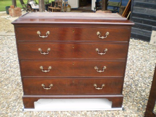 fig 2. Chest of drawers linen press George III Mahogany