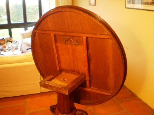 fig 3. Table William IV Mahogany dining breakfast