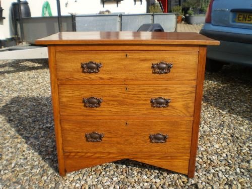 Chest of Drawers Arts and Crafts Golden Oak 1904
