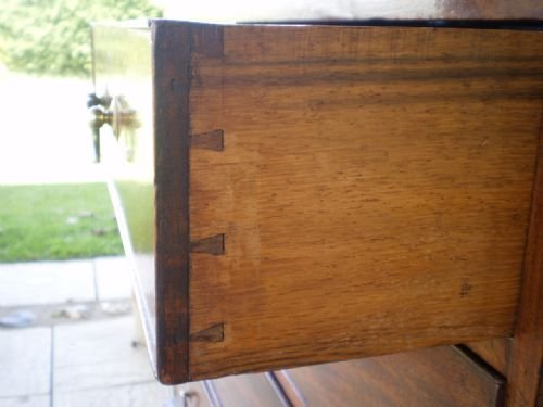 fig 4. Chest of drawers George III Mahogany c1780

    Enlarge

 
					
					
	 	
Chest of drawers George III Mahogany c1780
Cloverleaf Home Interiors £45 delivery retail quality