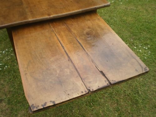 fig 1.
Table rare 18th century Applewood French
