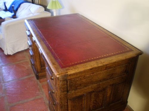 	
Desk Globe Wernicke Edwardian Oak C1910
cloverleaf Home Interiors £55 Delivery Retail Quality