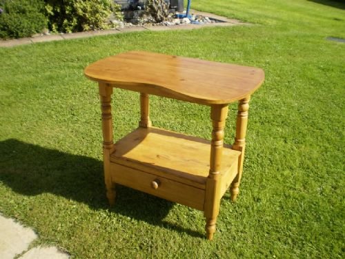 Table Victorian Pine Lamp Bedside
cloverleaf Home Interiors £45 Delivery Retail Quality
