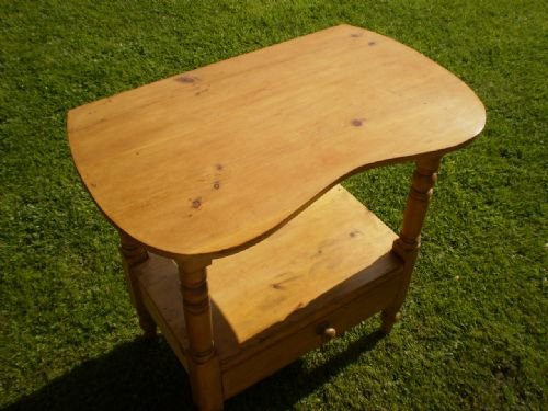 fig 2. Table Victorian pine lamp bedside
Cloverleaf Home Interiors £45 delivery retail quality