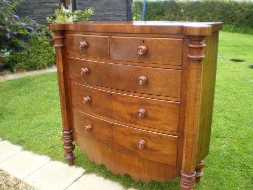 fig 1. 	
Chest of drawers Victorian Mahogany
Cloverleaf Home Interiors £45 delivery retail quality
