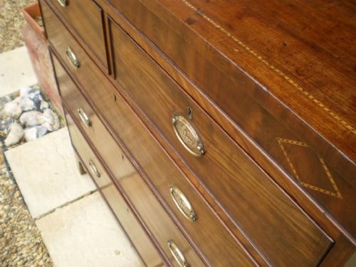 fig 3.
Chest of drawers George III Mahogany Special Handles