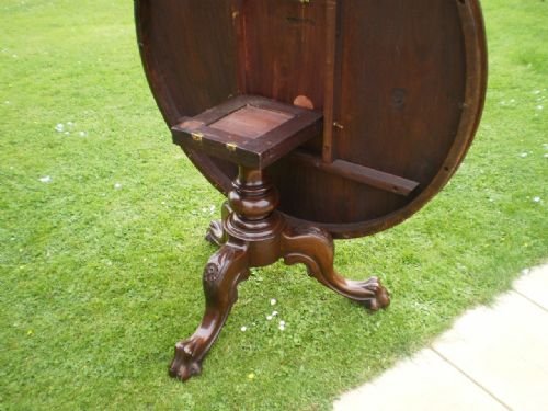 fig 4. Table erl Victorian Mahogany breakfast dining paw feet
Cloverleaf Home Interiors £45 delivery retail quality