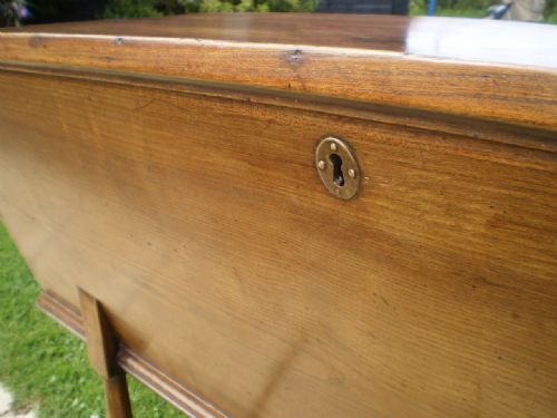 fig 3. Blanket box Dough bin George III Elm C1800