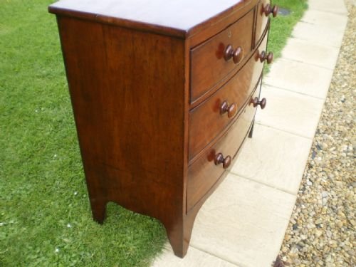 fig 3.
chest of drawers George III Mahogany bowfront only 34