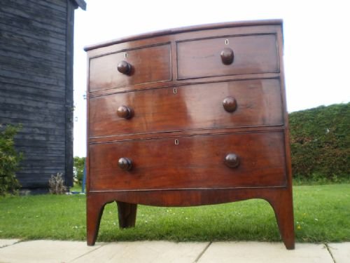 fig 4.
chest of drawers George III Mahogany bowfront only 34
