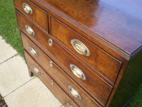 fig 4.
Chest of drawers George III Oak c 1790