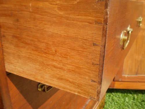 fig 4.
Wardrobe Victorian Edwards and Roberts Burr Walnut breakfront